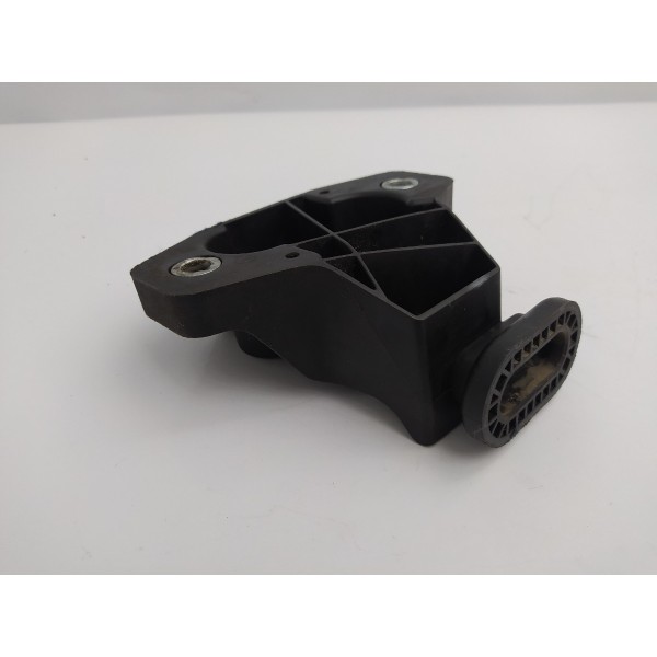 Suporte Guia Esquerdo Parachoque Traseiro Ml 63 Amg 2010
