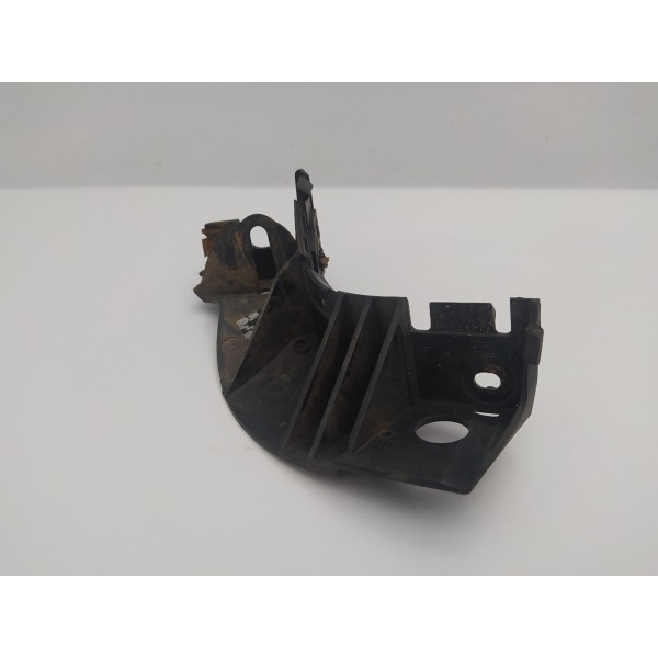 Suporte Guia Direito Parachoque Dianteiro Freelander 2 2014