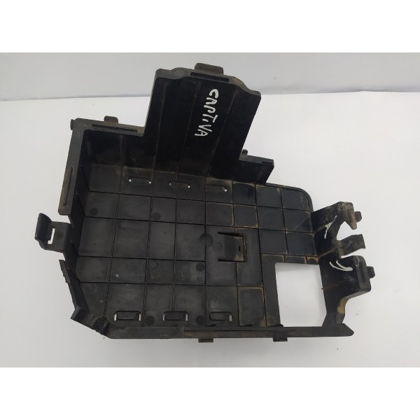 Tampa Caixa Bateria Gm Captiva 3.6 V6 2009 2010 Detalhe