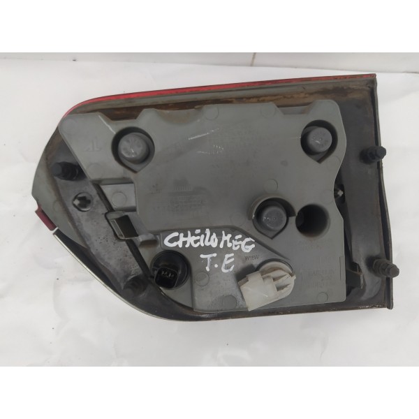 Lanterna Tampa Traseira Esquerda Jeep Grand Cherokee 2014