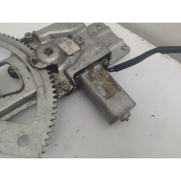 Máquina Vidro Dianteira Direita Chevrolet Corsa 2000 2001