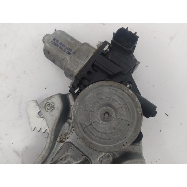 Máquina Vidro Traseira Esquerda Nissan Tiida 2008 2009