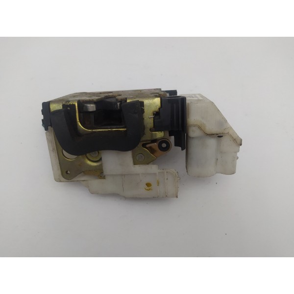 Fechadura Porta Dianteira Direita Chevrolet Celta 2007 2008