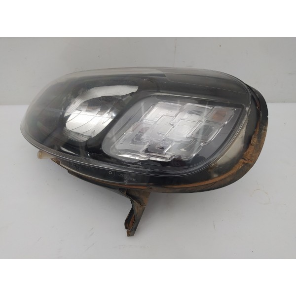Farol Esquerdo Máscara Negra Fiat Uno 2018 2019 Recuperado