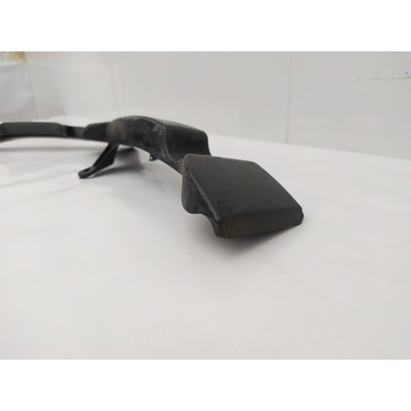 Guia Parachoque Traseiro Direito Peugeot 3008 2011 2012