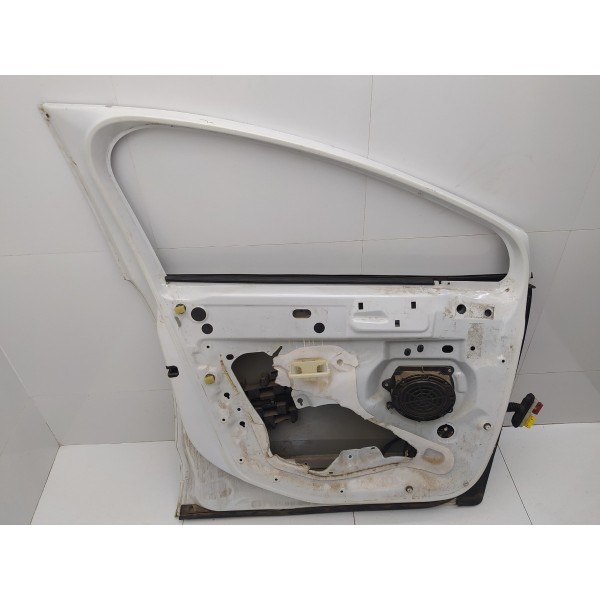 Porta Dianteira Esquerda Peugeot 3008 2011 2012 2013 Detalhe