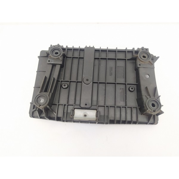 Suporte Caixa Bateria Mercedes Benz C180 2016 A2056200018