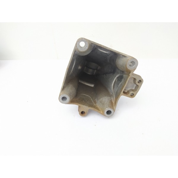Suporte Coxim Direito Motor Mercedes Benz C180 2016