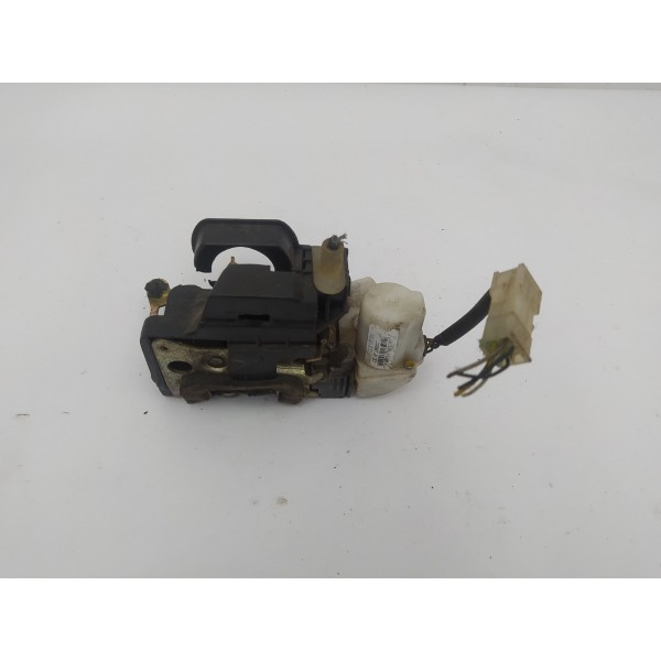Fechadura Porta Dianteira Esquerda Fiat Strada 2005 2006 07