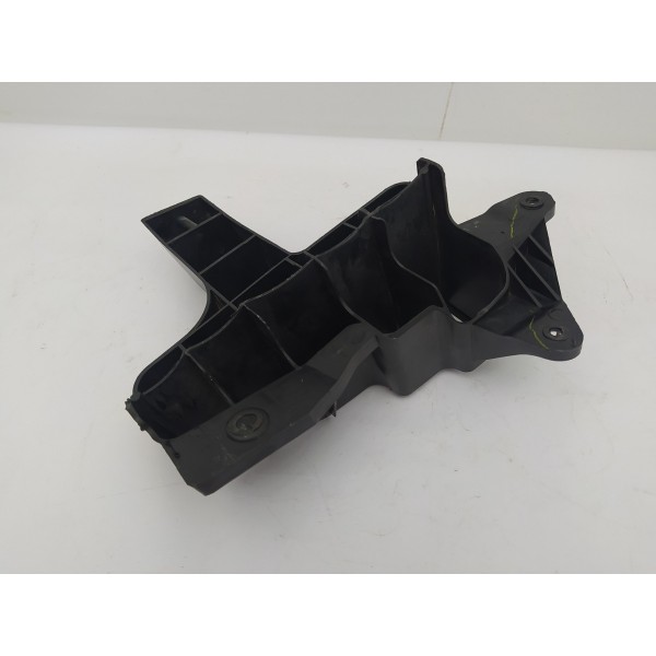 Guia Parachoque Traseiro Direito Renault Sandero 2010 2011