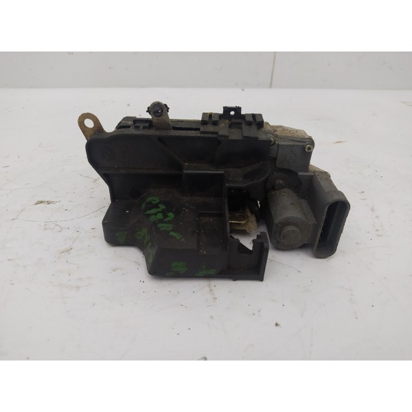 Fechadura Porta Traseira Esquerda Fiat Doblo 2009 2010 2011