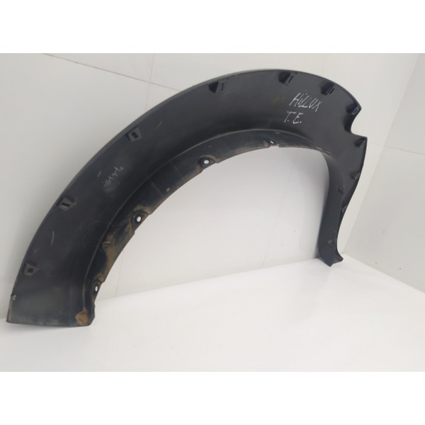 Moldura Paralama Traseiro Esquerdo Toyota Hilux 2012 2013 14